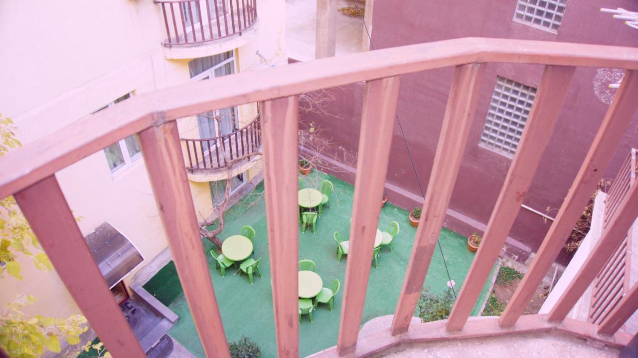 Elite Lux Hotel Tbilisi Esterno foto