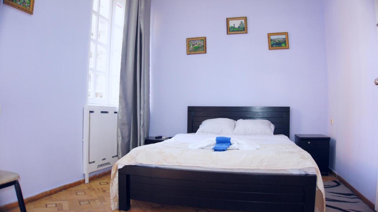 Elite Lux Hotel Tbilisi Esterno foto