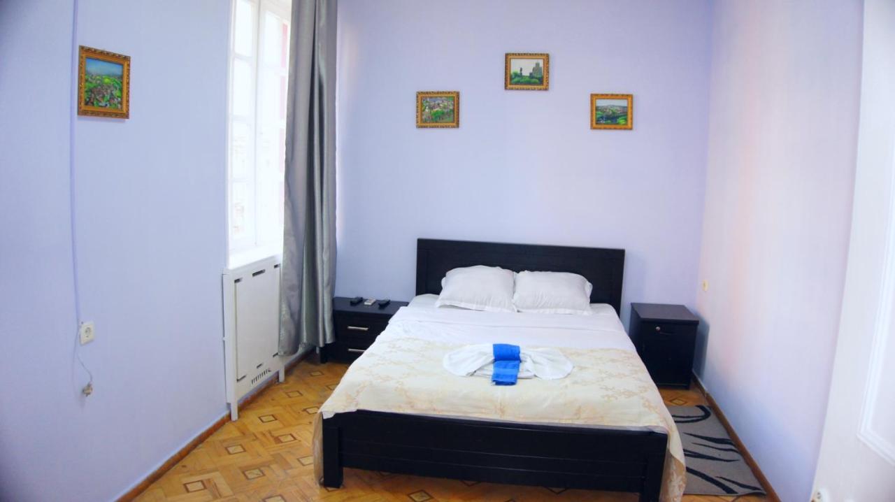 Elite Lux Hotel Tbilisi Esterno foto