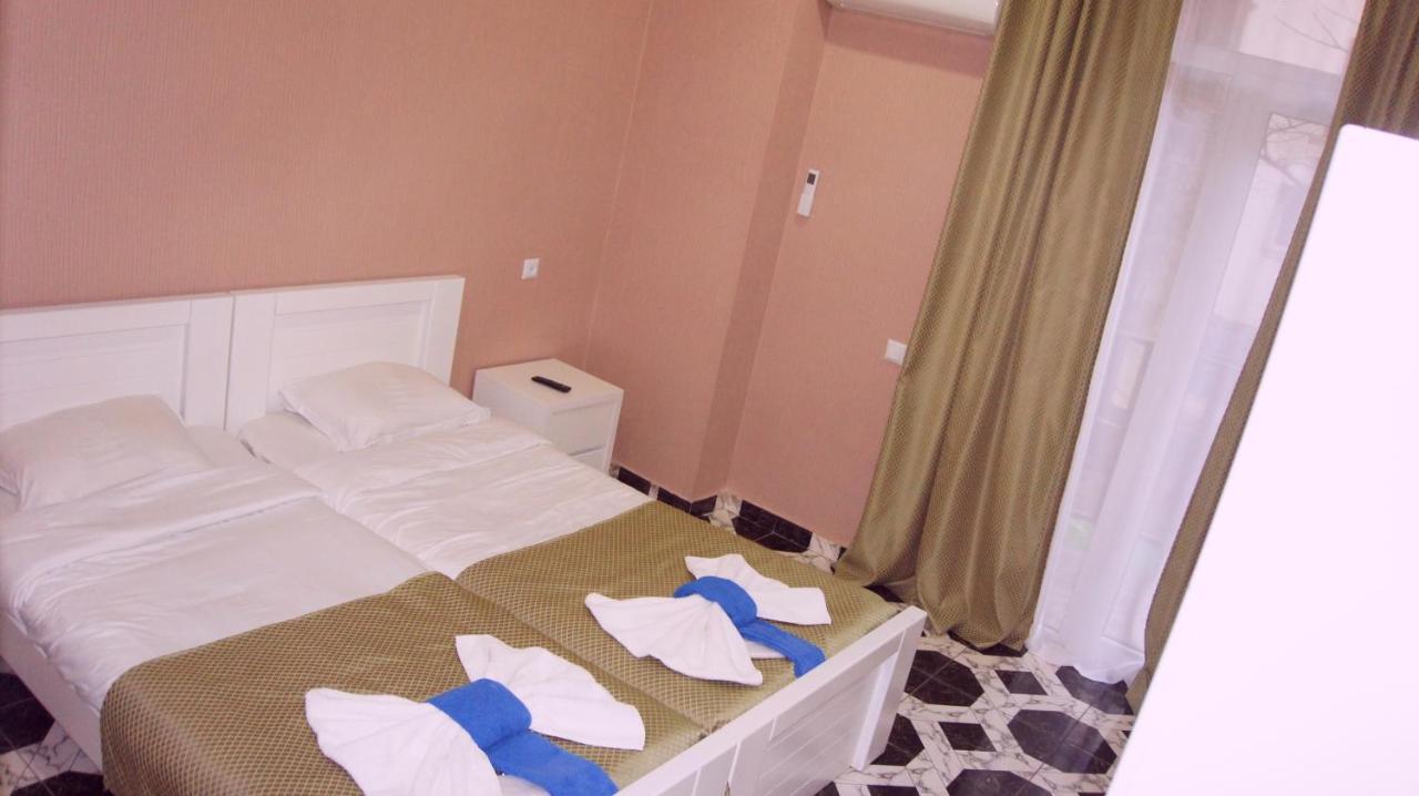Elite Lux Hotel Tbilisi Esterno foto