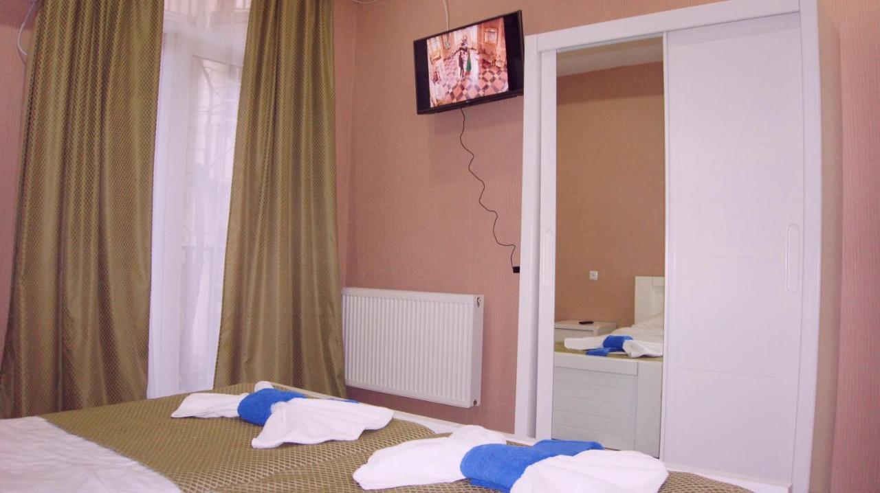 Elite Lux Hotel Tbilisi Esterno foto