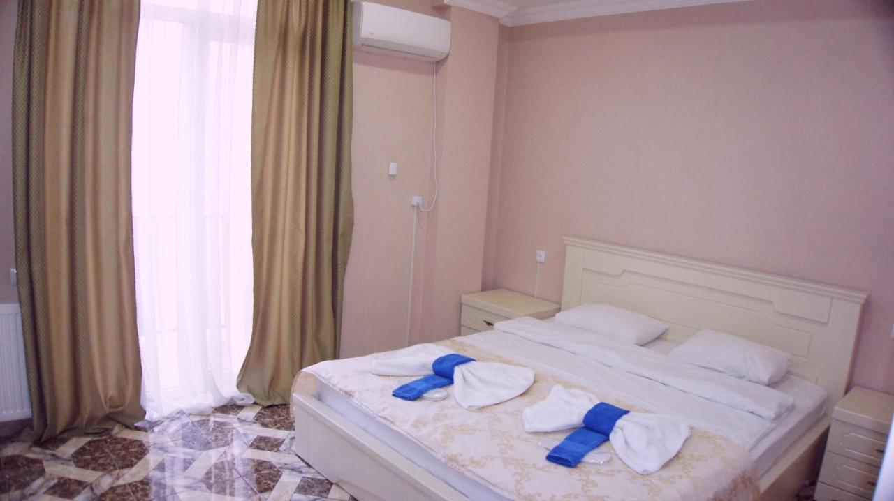 Elite Lux Hotel Tbilisi Esterno foto
